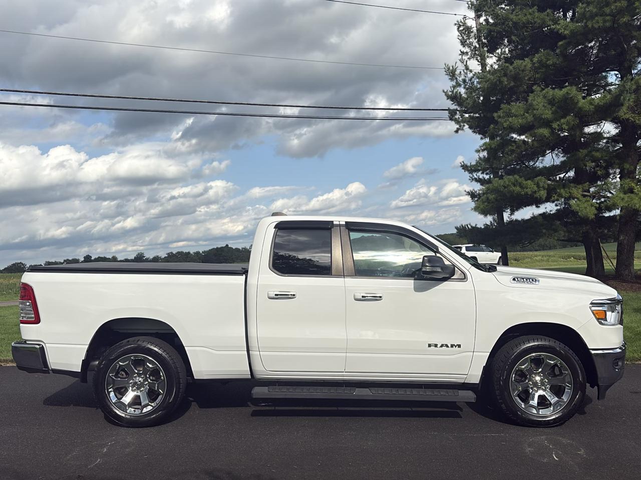 RAM 1500 Big Horn 4x4 Quad Cab 6'4" Box 2020