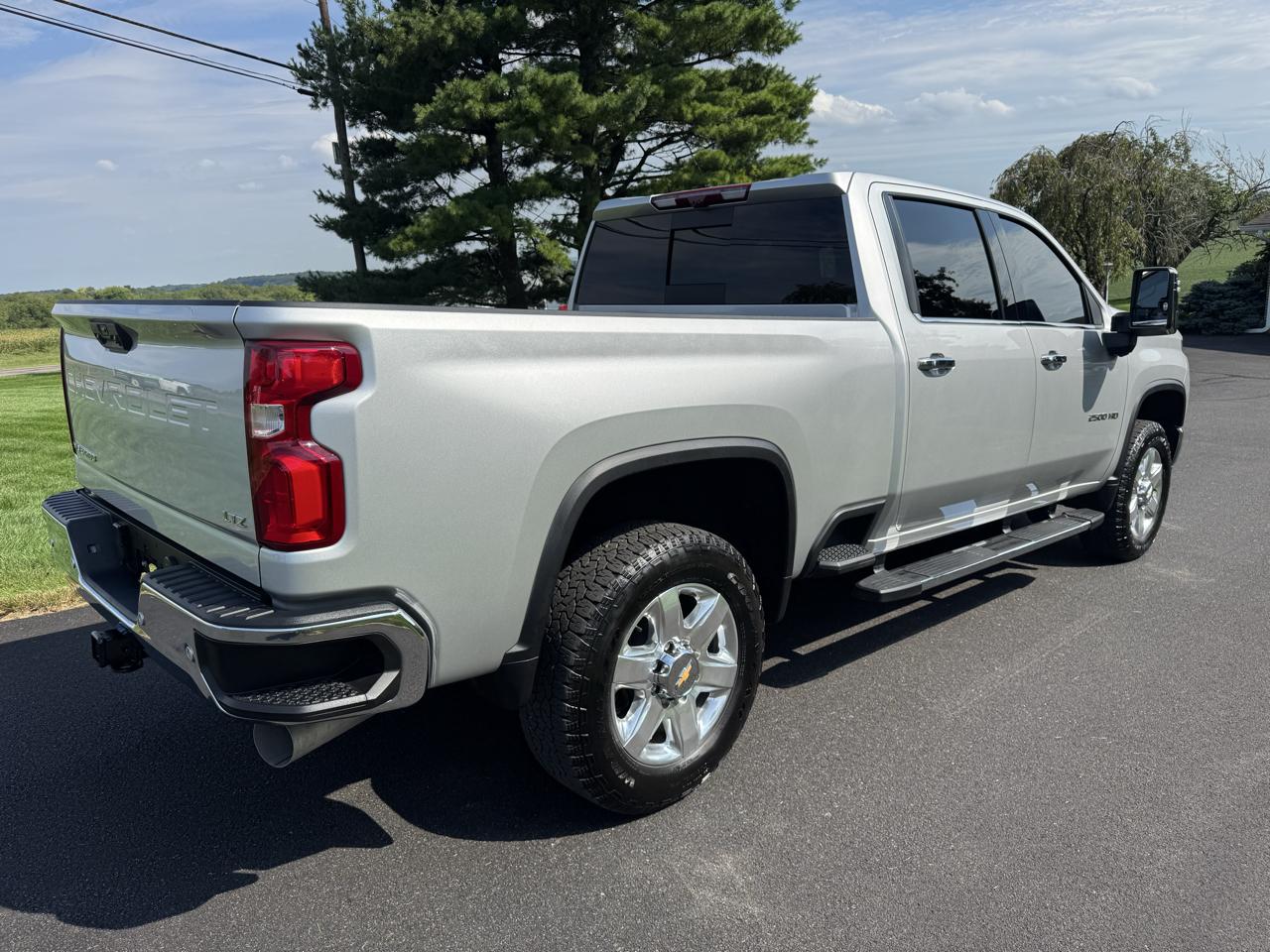 Chevrolet Silverado 2500HD 4WD Crew Cab 159" LTZ 2023