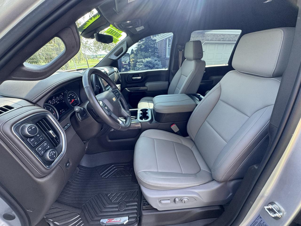 Chevrolet Silverado 2500HD 4WD Crew Cab 159" LTZ 2023