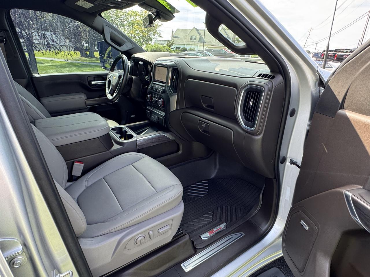 Chevrolet Silverado 2500HD 4WD Crew Cab 159" LTZ 2023