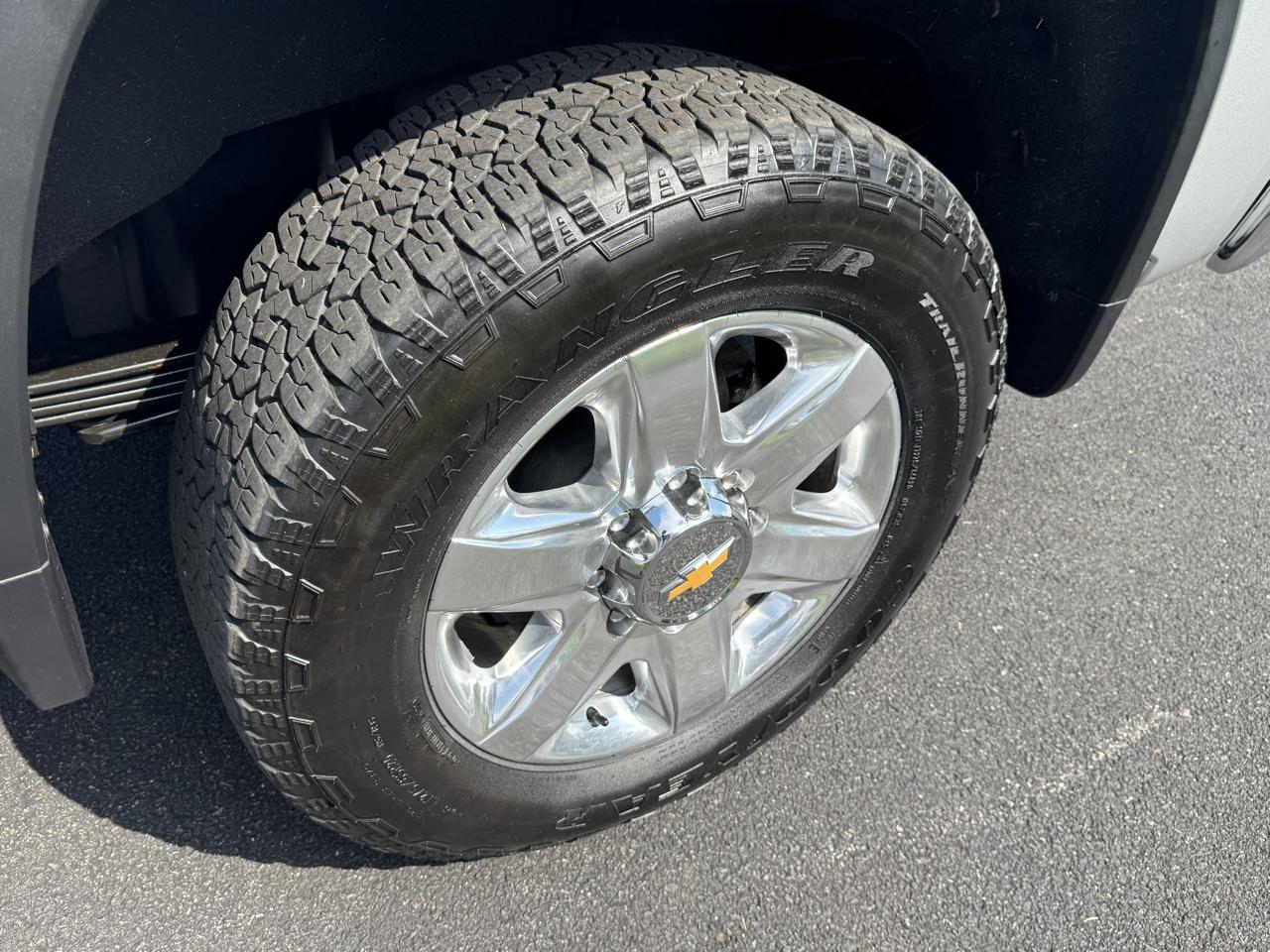 Chevrolet Silverado 2500HD 4WD Crew Cab 159" LTZ 2023
