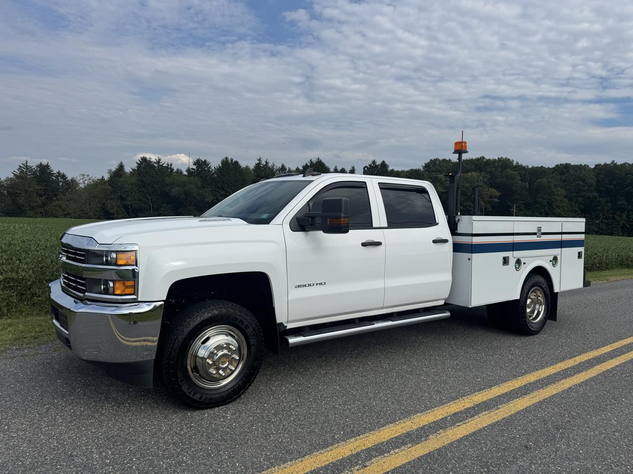 Chevrolet Silverado 3500HD Built After Aug 14 4WD Crew Cab 171.5" WB, 59.06" CA WT 2015