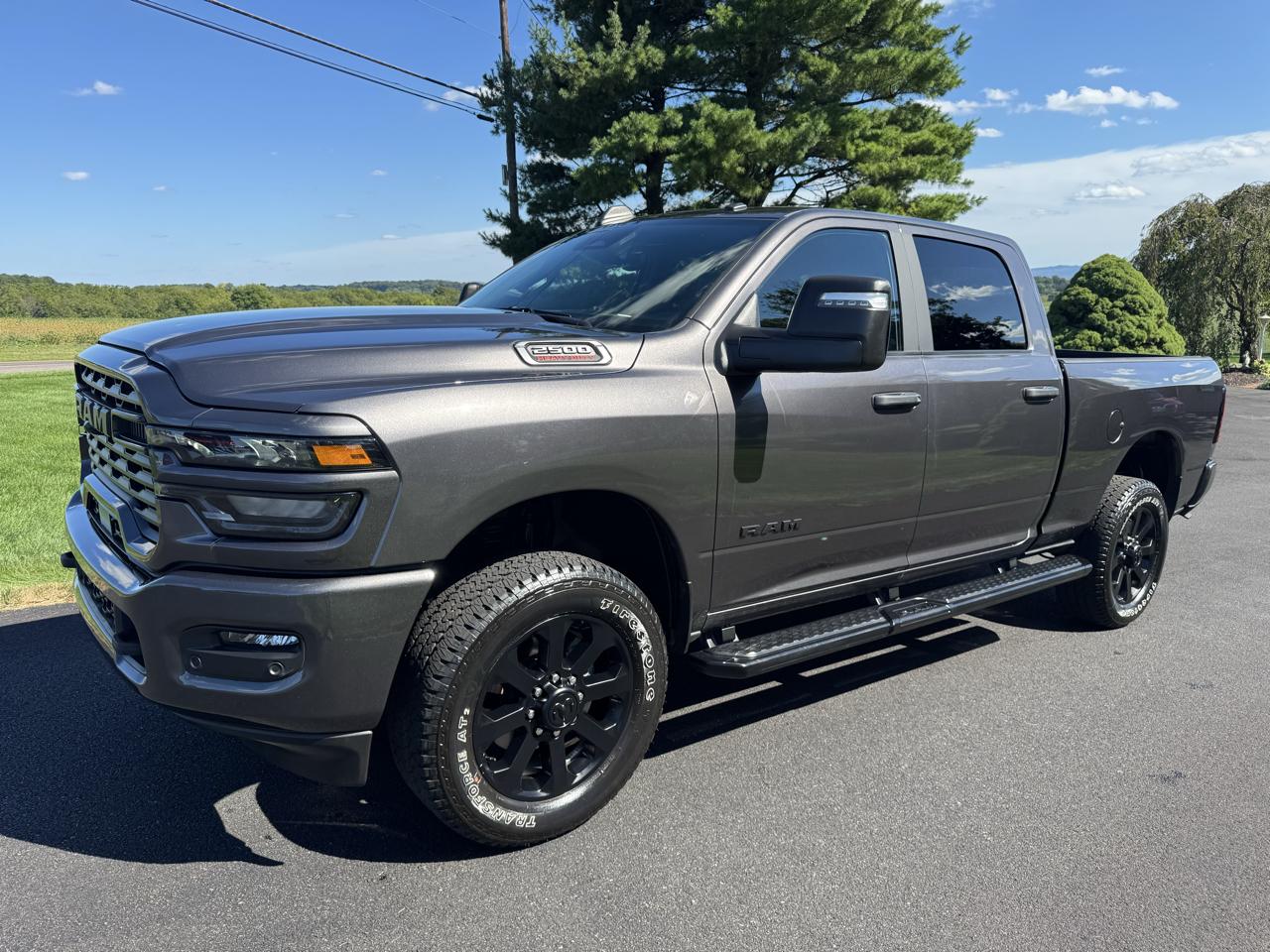 RAM 2500 Big Horn 4x4 Crew Cab 6'4" Box 2025