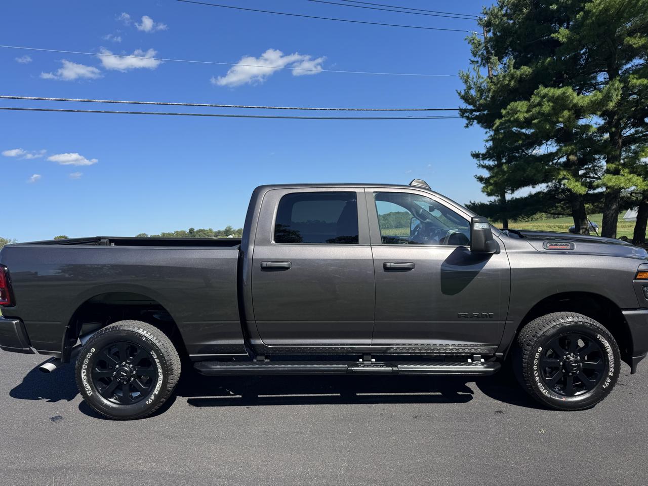 RAM 2500 Big Horn 4x4 Crew Cab 6'4" Box 2025