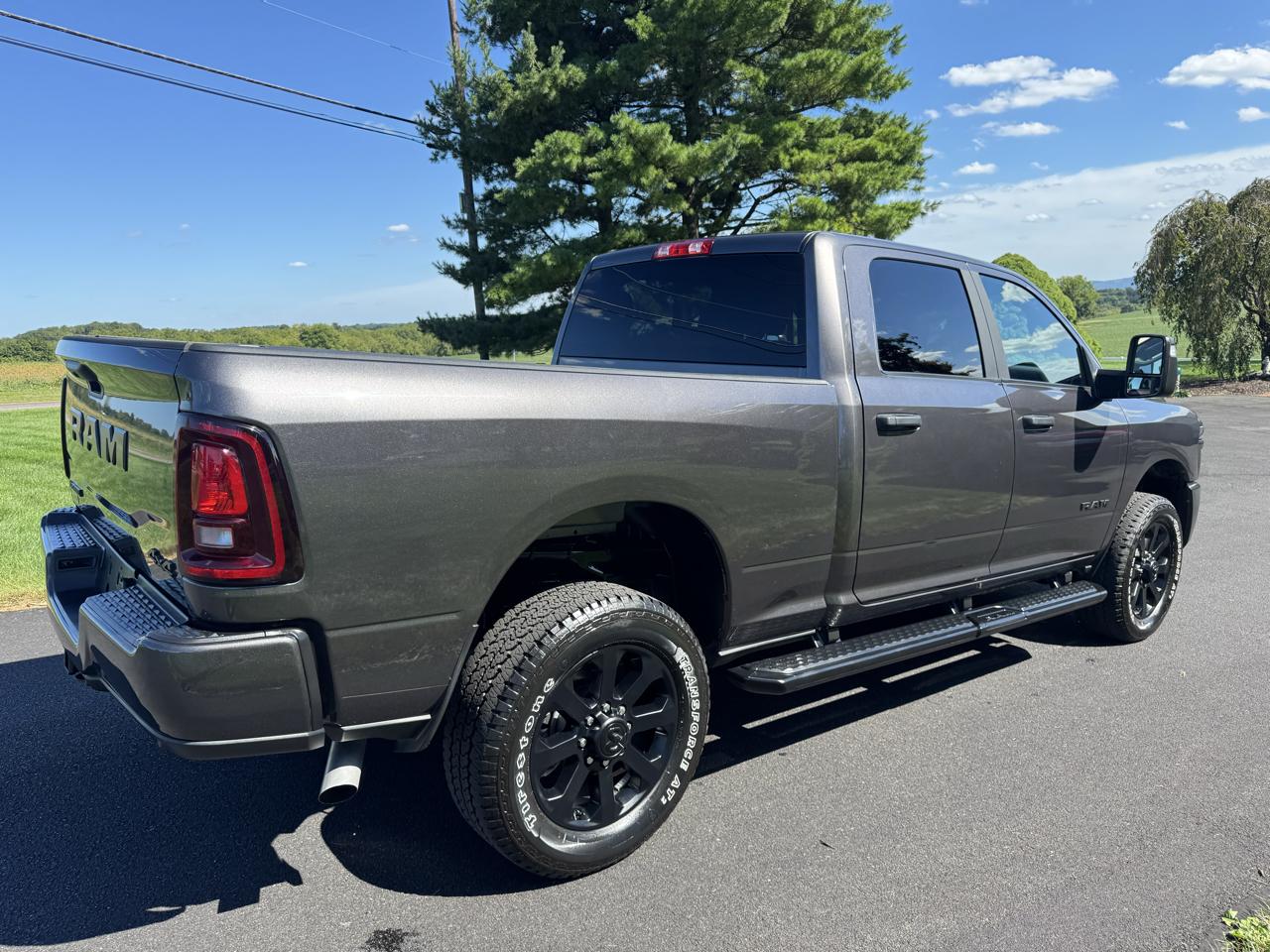 RAM 2500 Big Horn 4x4 Crew Cab 6'4" Box 2025