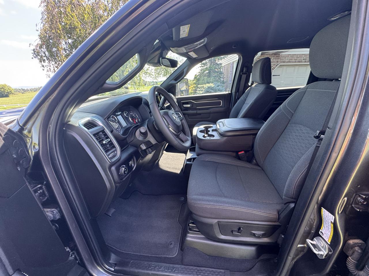 RAM 2500 Big Horn 4x4 Crew Cab 6'4" Box 2025