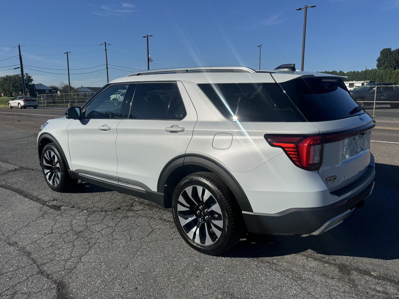 Ford Explorer Platinum 4WD 2026