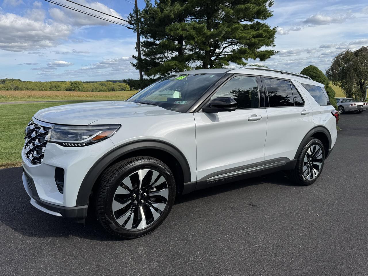 2026 Ford Explorer Platinum 4WD