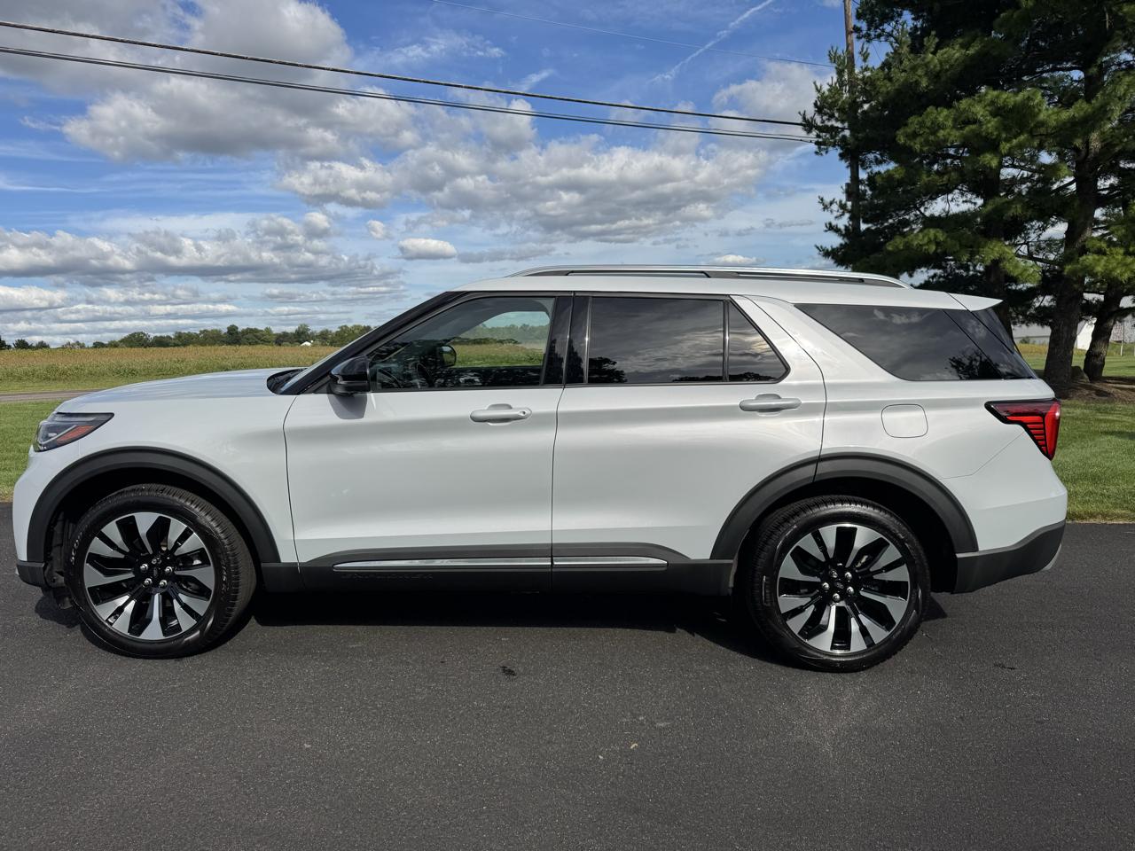 Ford Explorer Platinum 4WD 2026