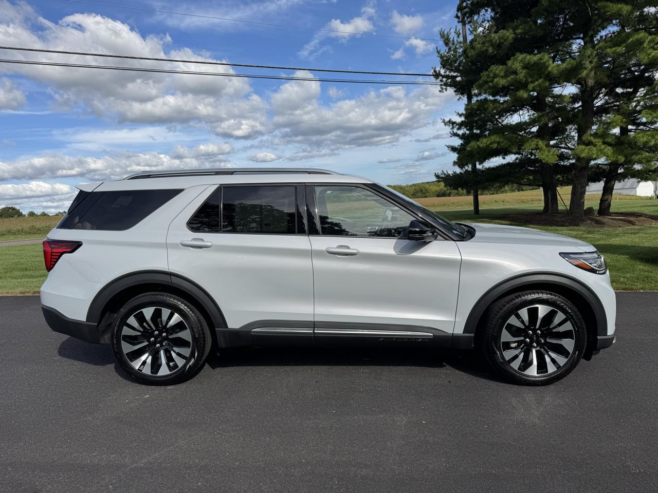 Ford Explorer Platinum 4WD 2026