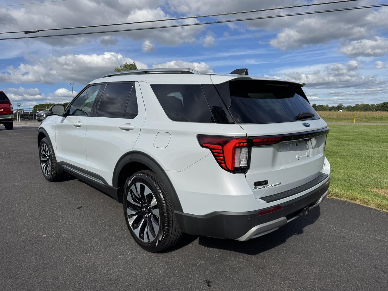 Ford Explorer Platinum 4WD 2026