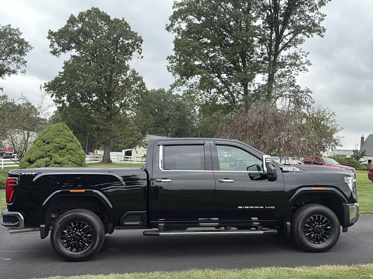 GMC Sierra 2500HD 4WD Crew Cab 159" SLT 2026
