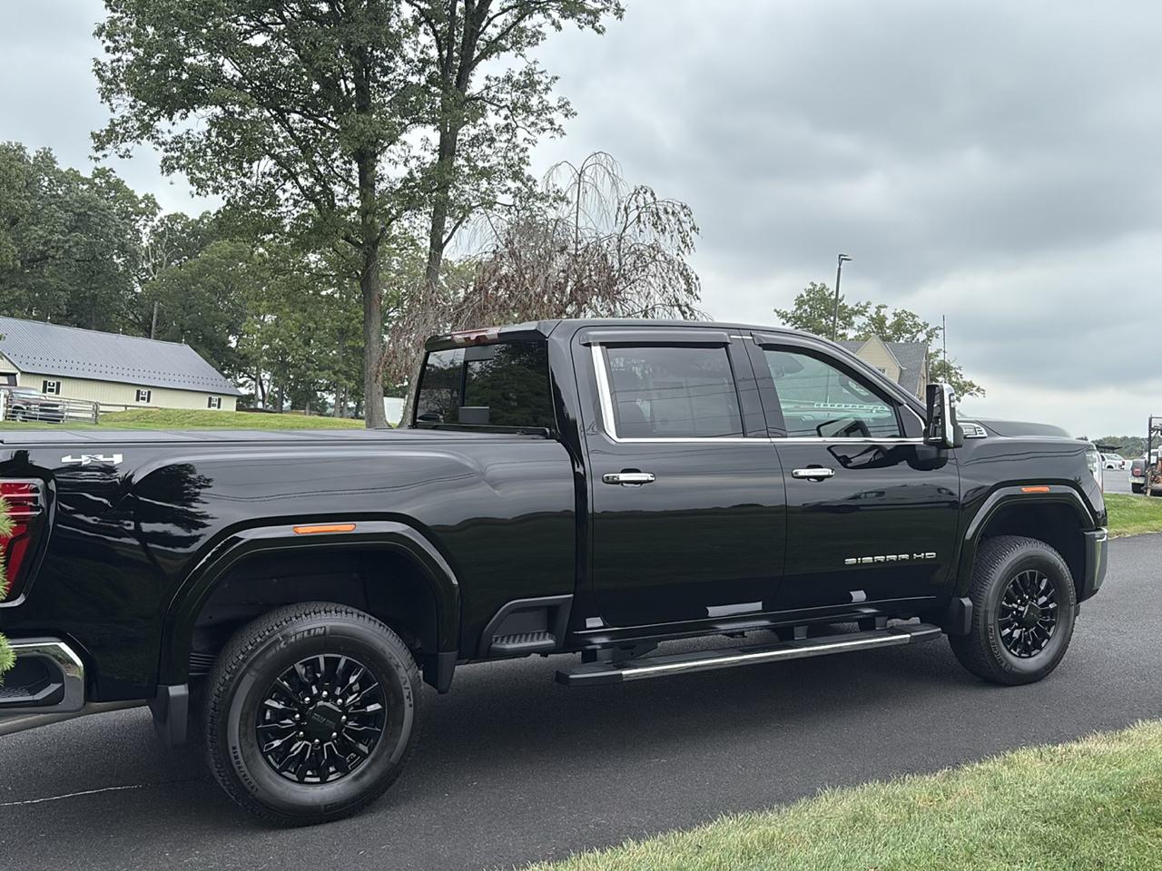 GMC Sierra 2500HD 4WD Crew Cab 159" SLT 2026