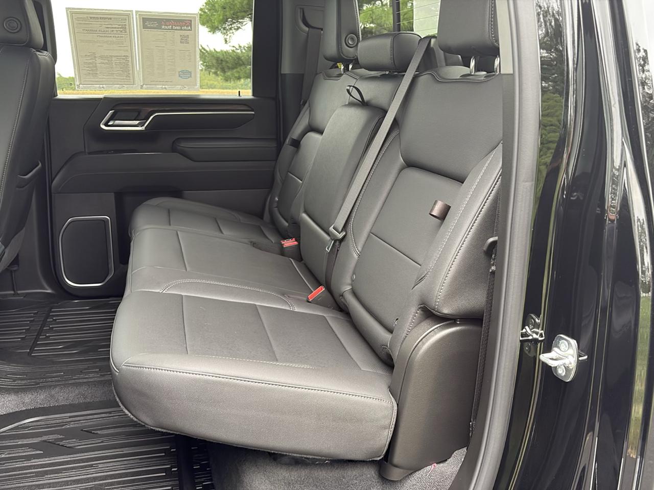 GMC Sierra 2500HD 4WD Crew Cab 159" SLT 2026
