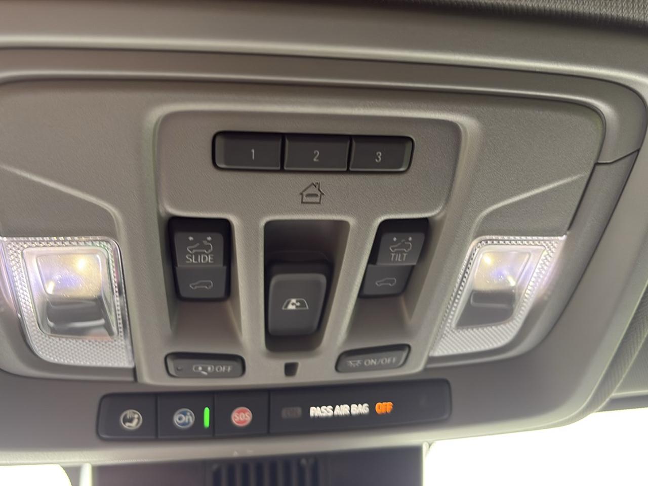 GMC Sierra 2500HD 4WD Crew Cab 159" SLT 2026