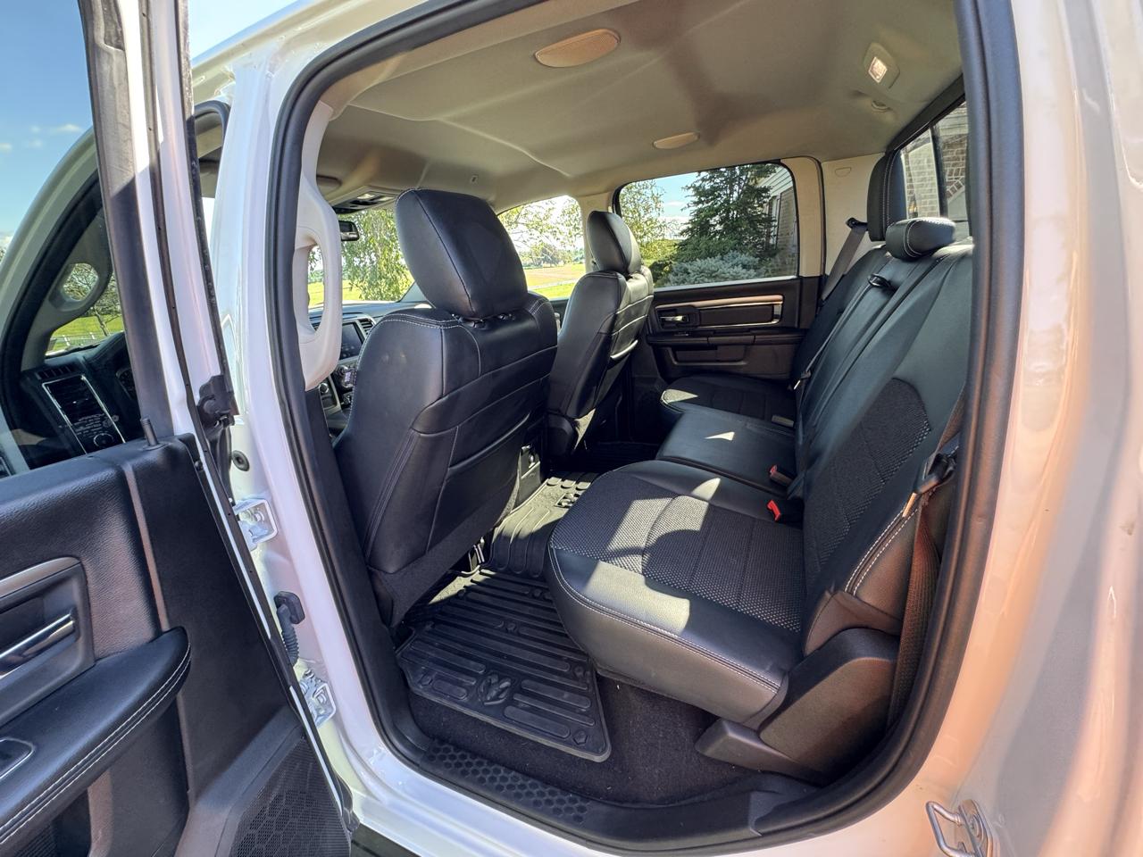 RAM 2500 Big Horn 4x4 Crew Cab 6'4" Box 2018