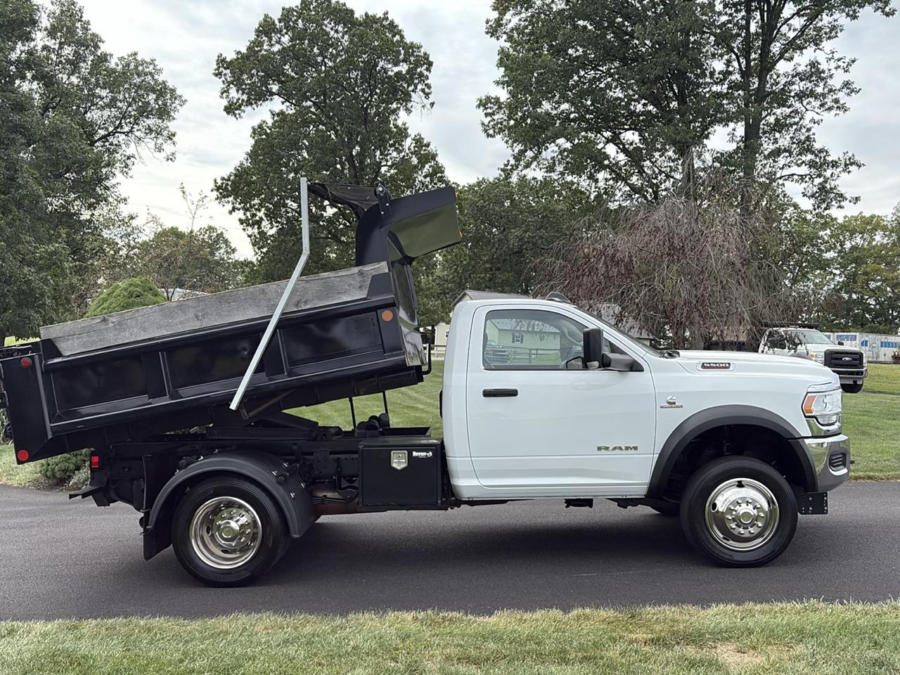 RAM 5500 Chassis Cab Tradesman 4x4 Reg Cab 60" CA 144.5" WB 2020