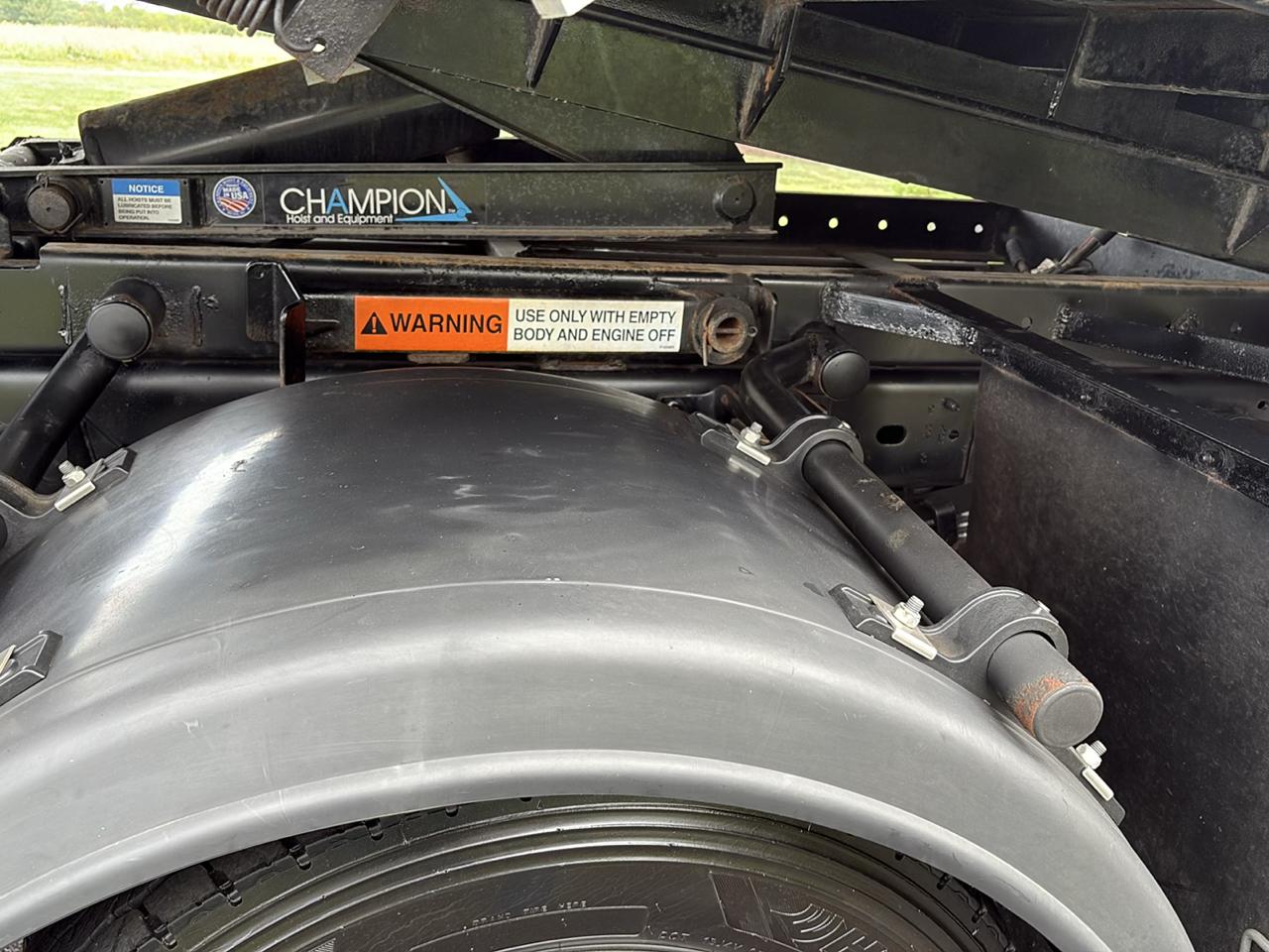 RAM 5500 Chassis Cab Tradesman 4x4 Reg Cab 60" CA 144.5" WB 2020