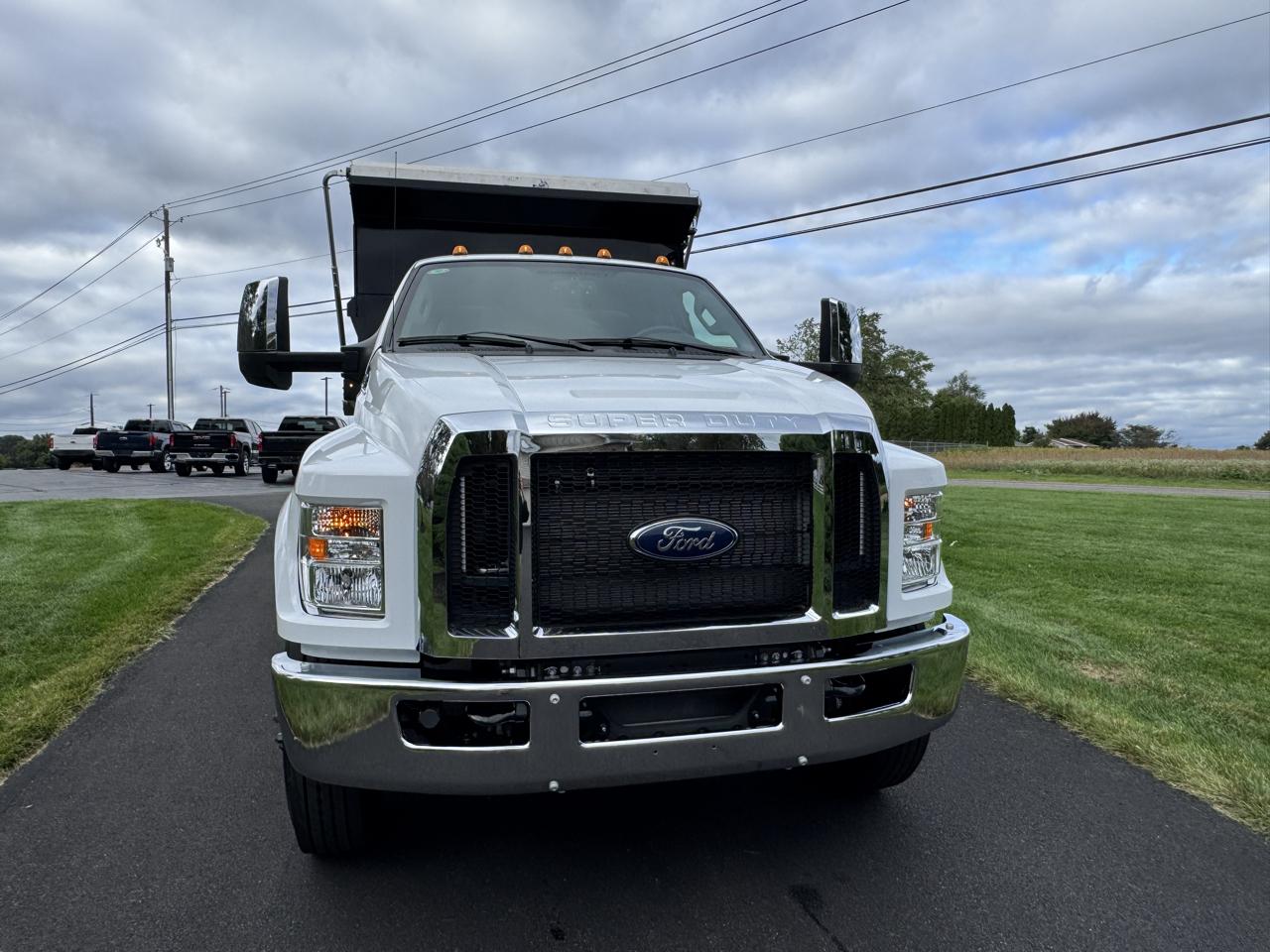 Ford F-750 Straight Frame SuperCab 2024