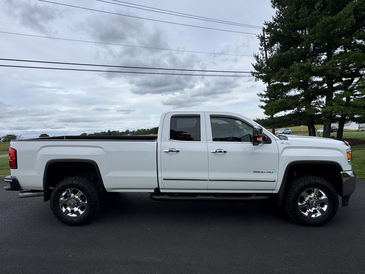 GMC Sierra 3500HD 4WD Double Cab 158.1" SLT 2016