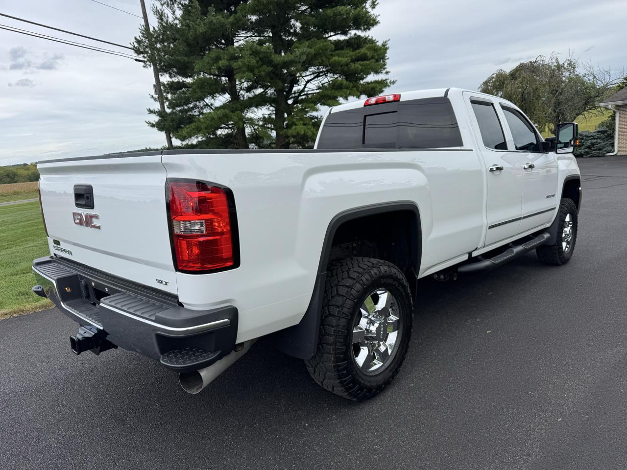 GMC Sierra 3500HD 4WD Double Cab 158.1" SLT 2016