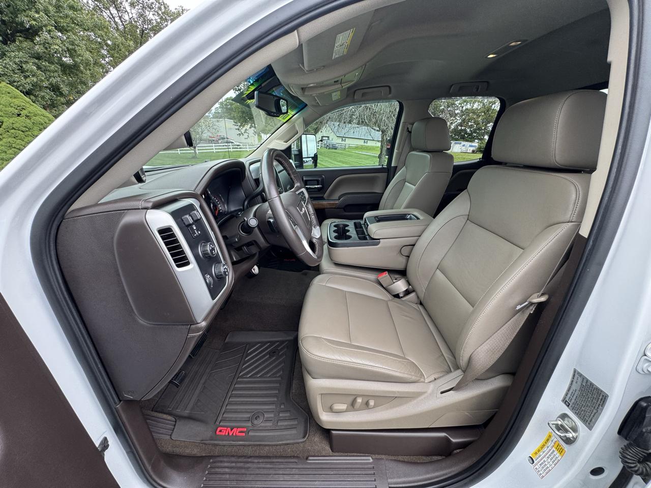 GMC Sierra 3500HD 4WD Double Cab 158.1" SLT 2016