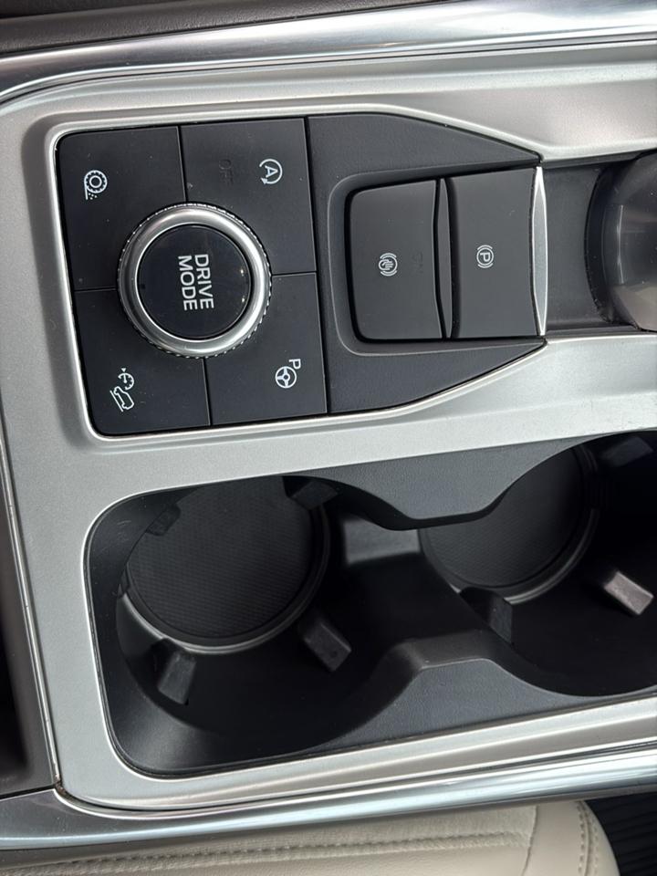 Ford Explorer Platinum 4WD 2021