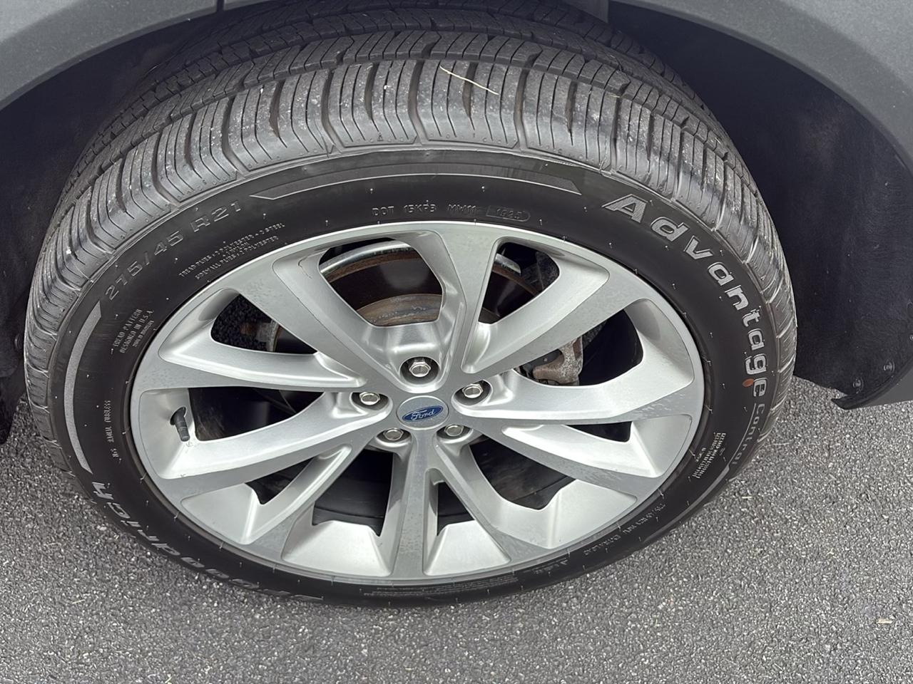 Ford Explorer Platinum 4WD 2021