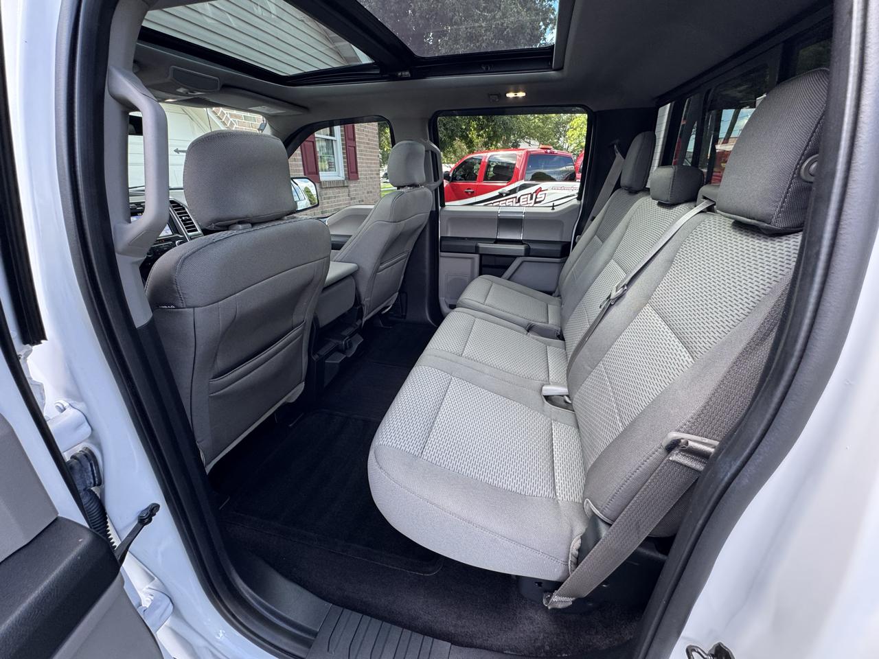 Ford F-150 4WD SuperCrew 145" XLT 2016
