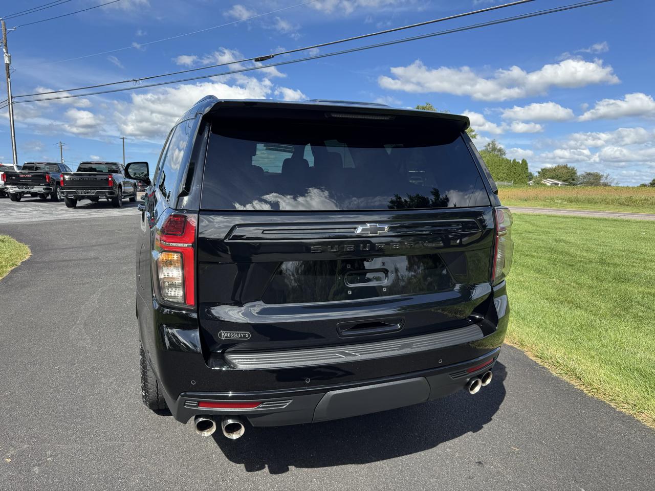 Chevrolet Suburban 4WD 4dr Z71 2023