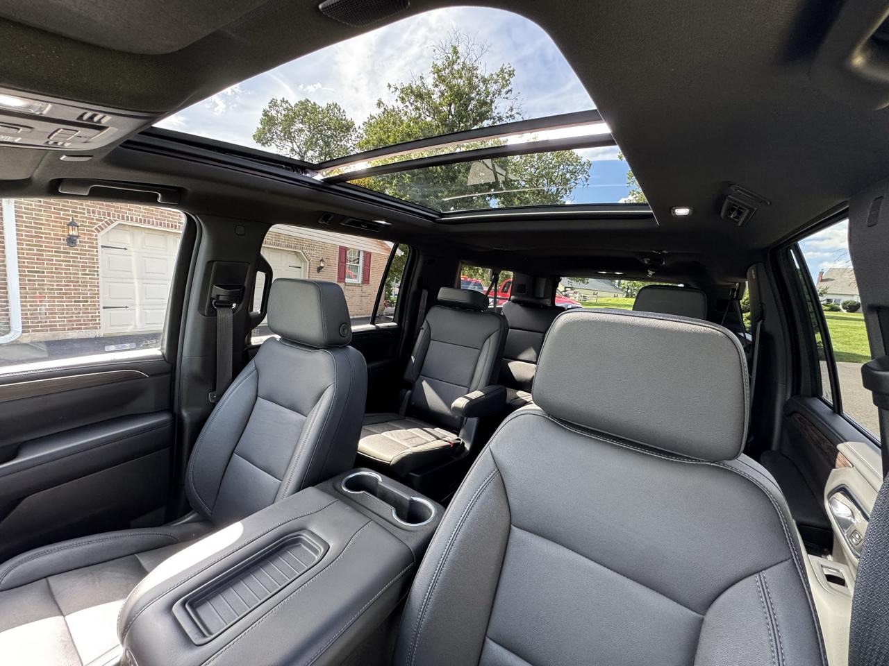 Chevrolet Suburban 4WD 4dr Z71 2023