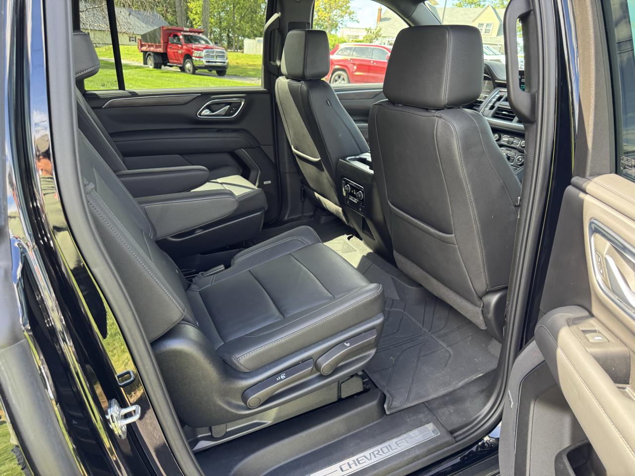 Chevrolet Suburban 4WD 4dr Z71 2023