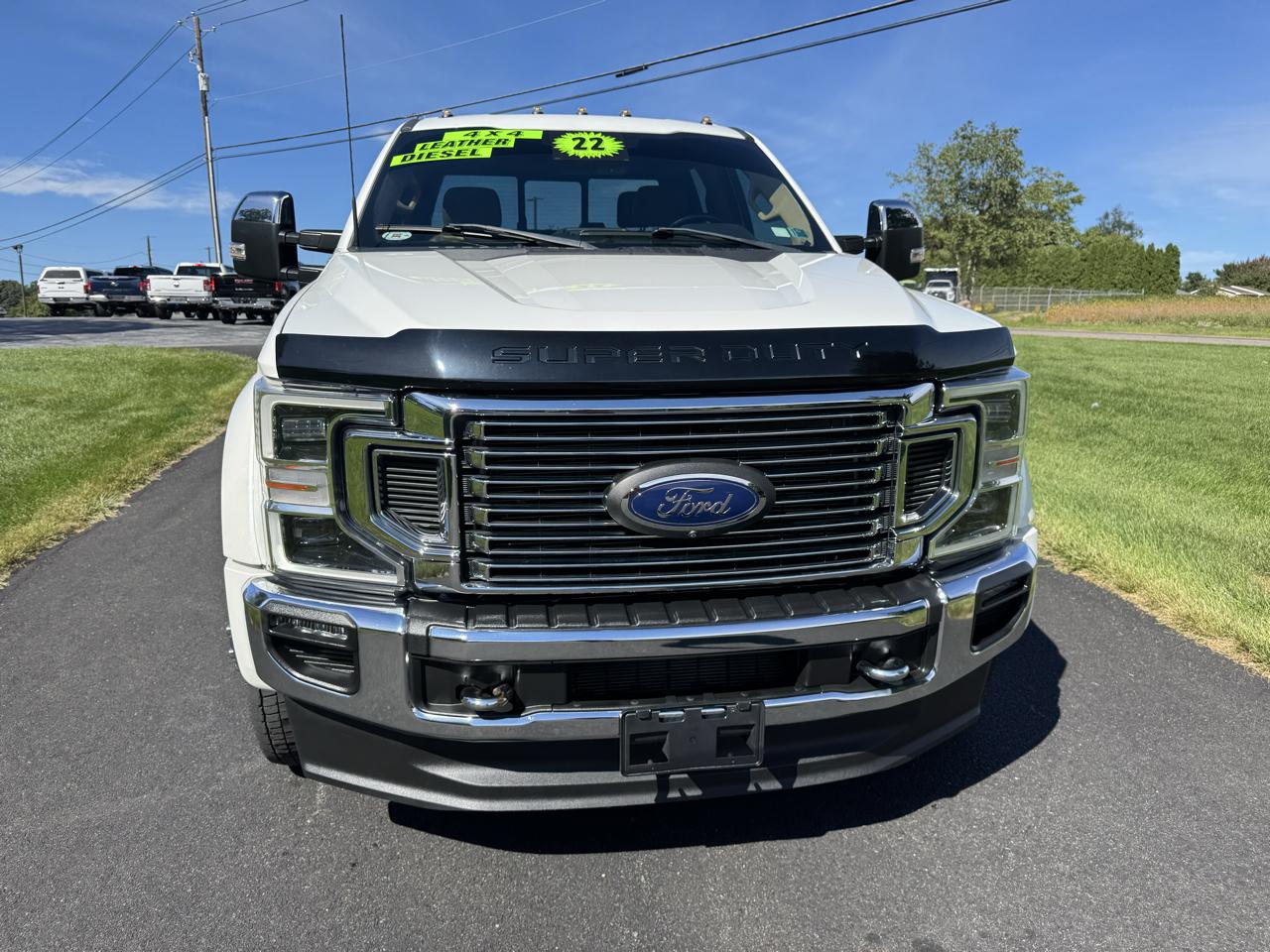 Ford Super Duty F-450 DRW Lariat 4WD Crew Cab 8' Box 2022
