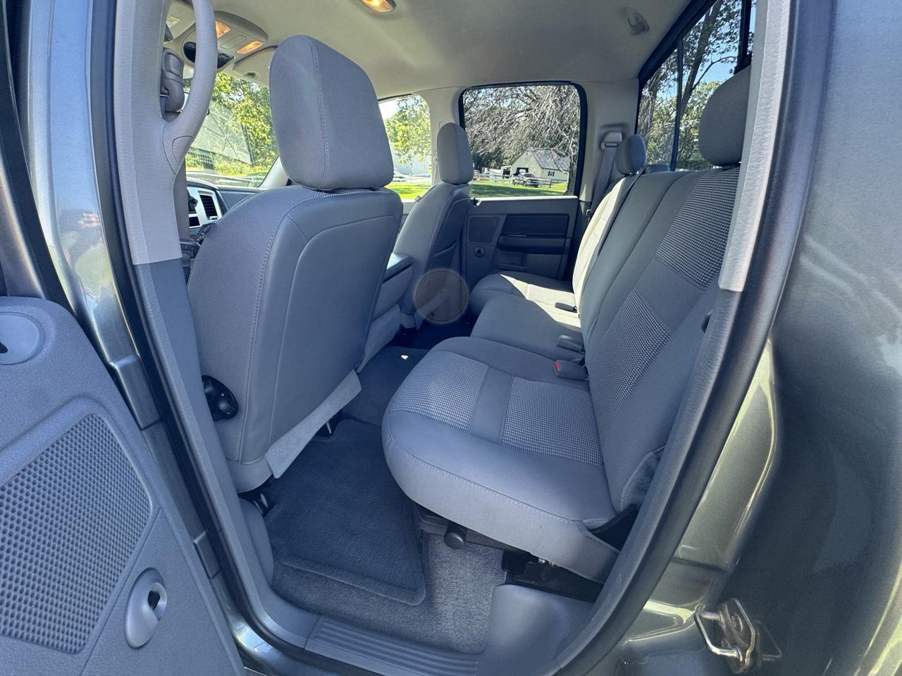 Dodge Ram 3500 4WD Quad Cab 140.5" SRW SLT 2007