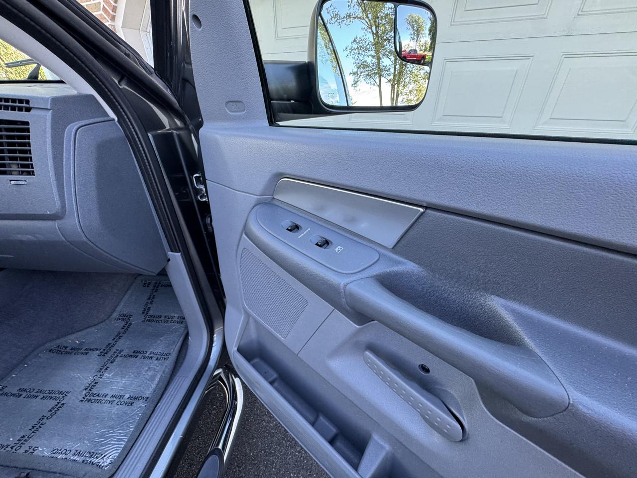 Dodge Ram 3500 4WD Quad Cab 140.5" SRW SLT 2007