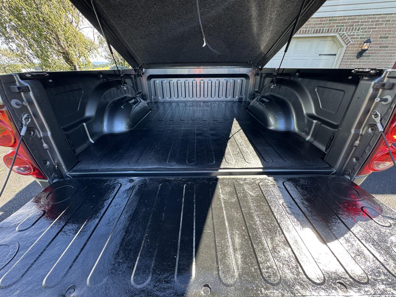 Dodge Ram 3500 4WD Quad Cab 140.5" SRW SLT 2007
