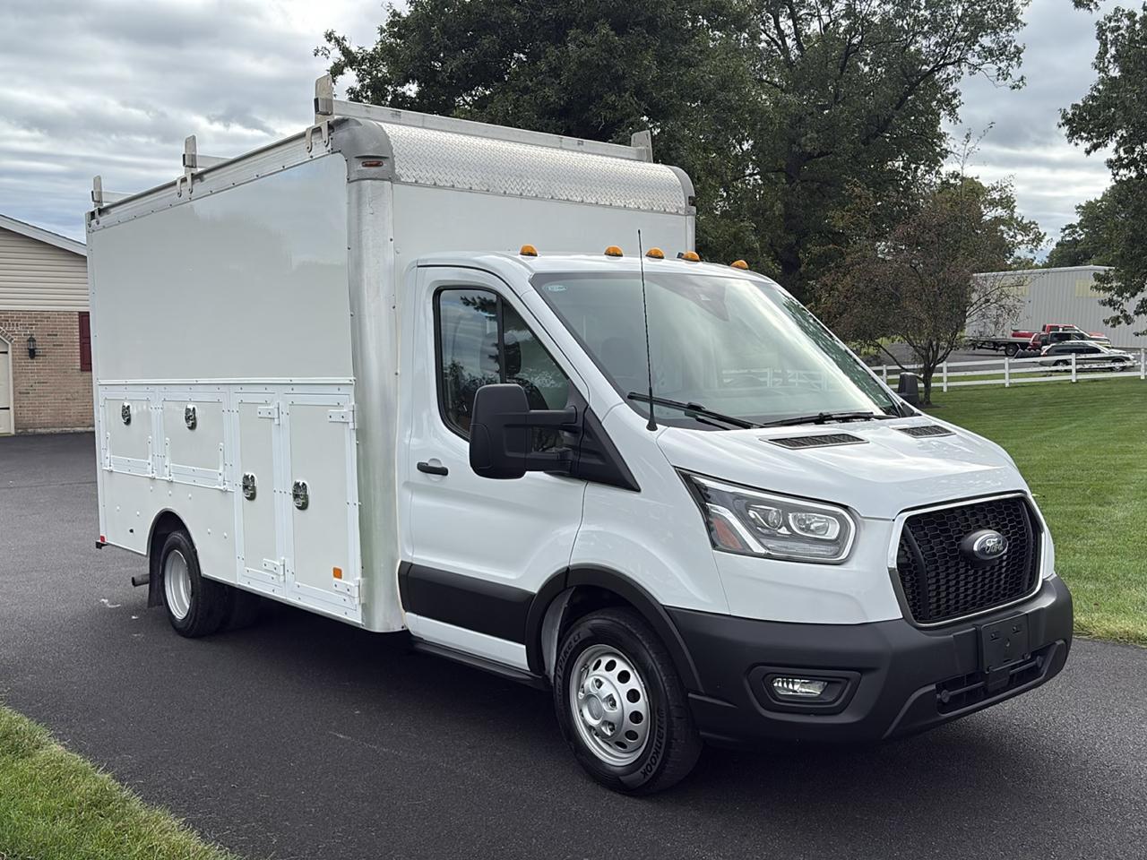 Ford Transit Cutaway T-350 AWD DRW 138" WB 11000 GVWR 2023