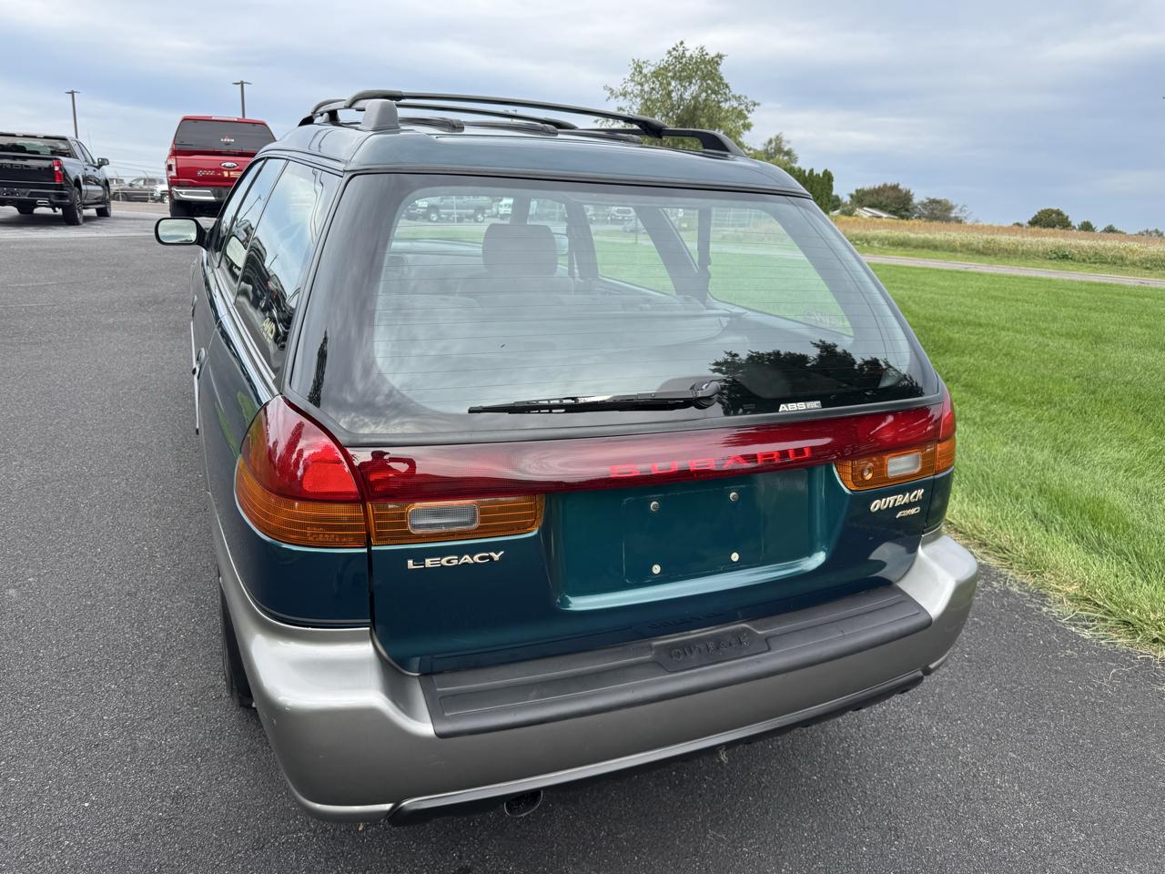 Subaru Legacy Wagon 5dr Outback Auto 2.5L OW Equip 1999