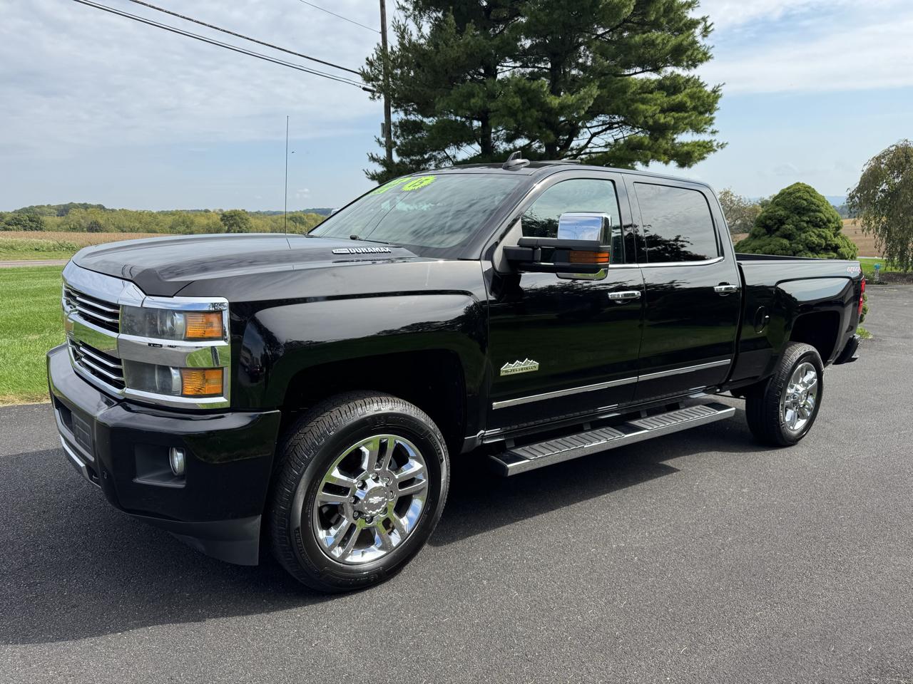 Chevrolet Silverado 2500HD Built After Aug 14 4WD Crew Cab 153.7" High Country 2015