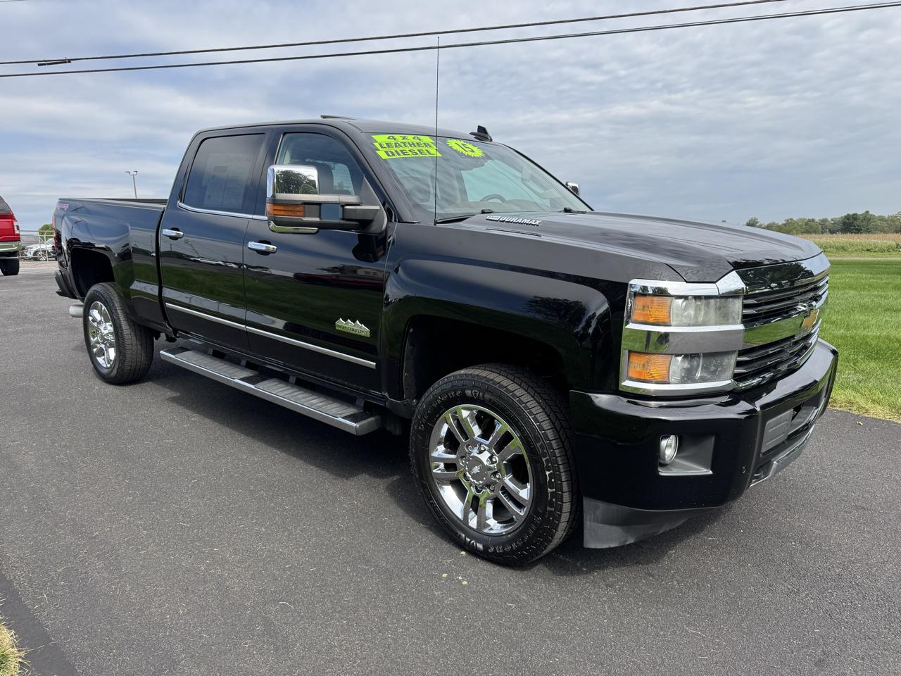 Chevrolet Silverado 2500HD Built After Aug 14 4WD Crew Cab 153.7" High Country 2015