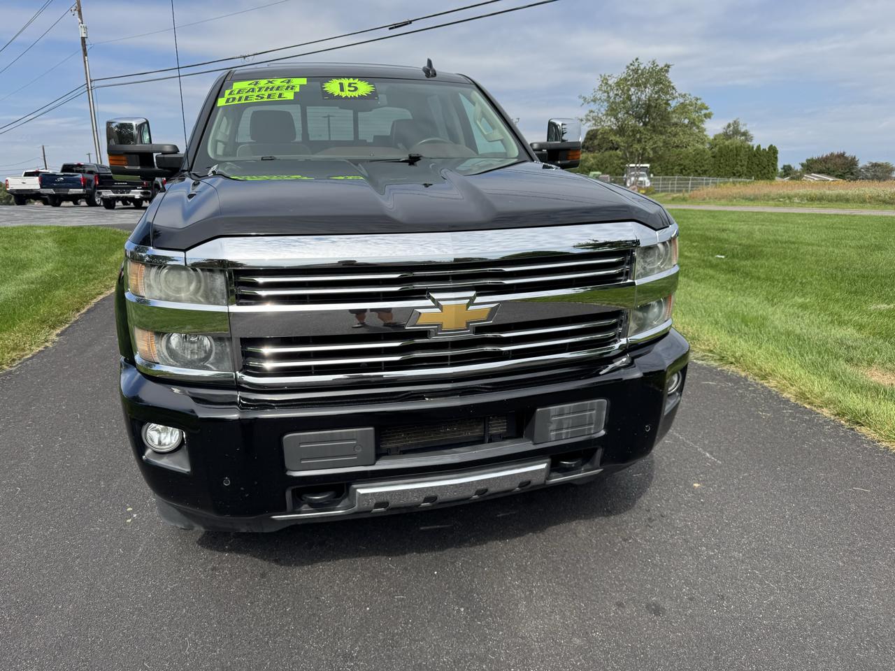 Chevrolet Silverado 2500HD Built After Aug 14 4WD Crew Cab 153.7" High Country 2015