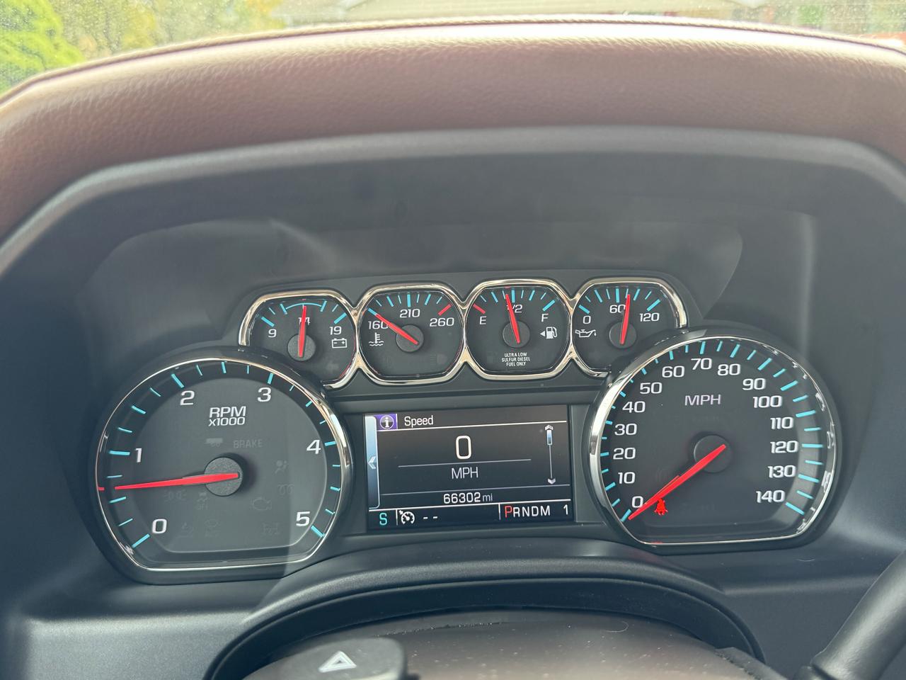 Chevrolet Silverado 2500HD Built After Aug 14 4WD Crew Cab 153.7" High Country 2015