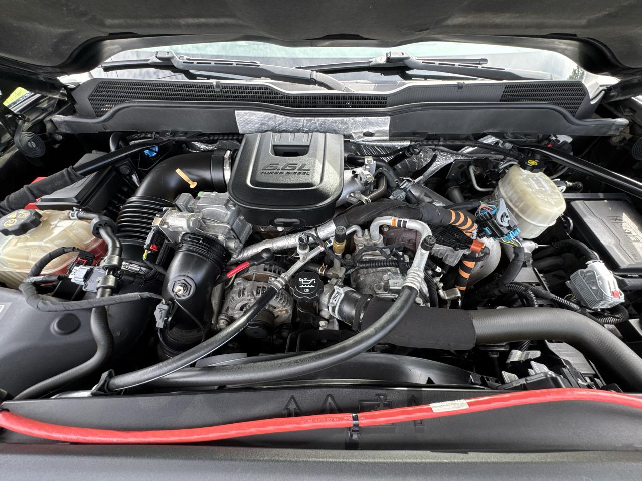 Chevrolet Silverado 2500HD Built After Aug 14 4WD Crew Cab 153.7" High Country 2015