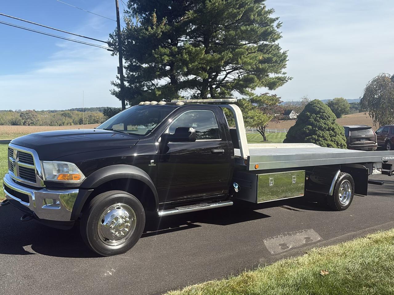 2012 RAM 5500 2WD Reg Cab 204" WB 120" CA SLT