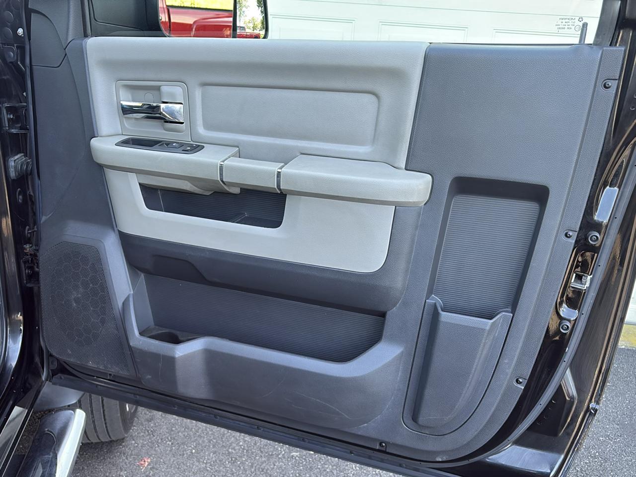 RAM 5500 2WD Reg Cab 204" WB 120" CA SLT 2012