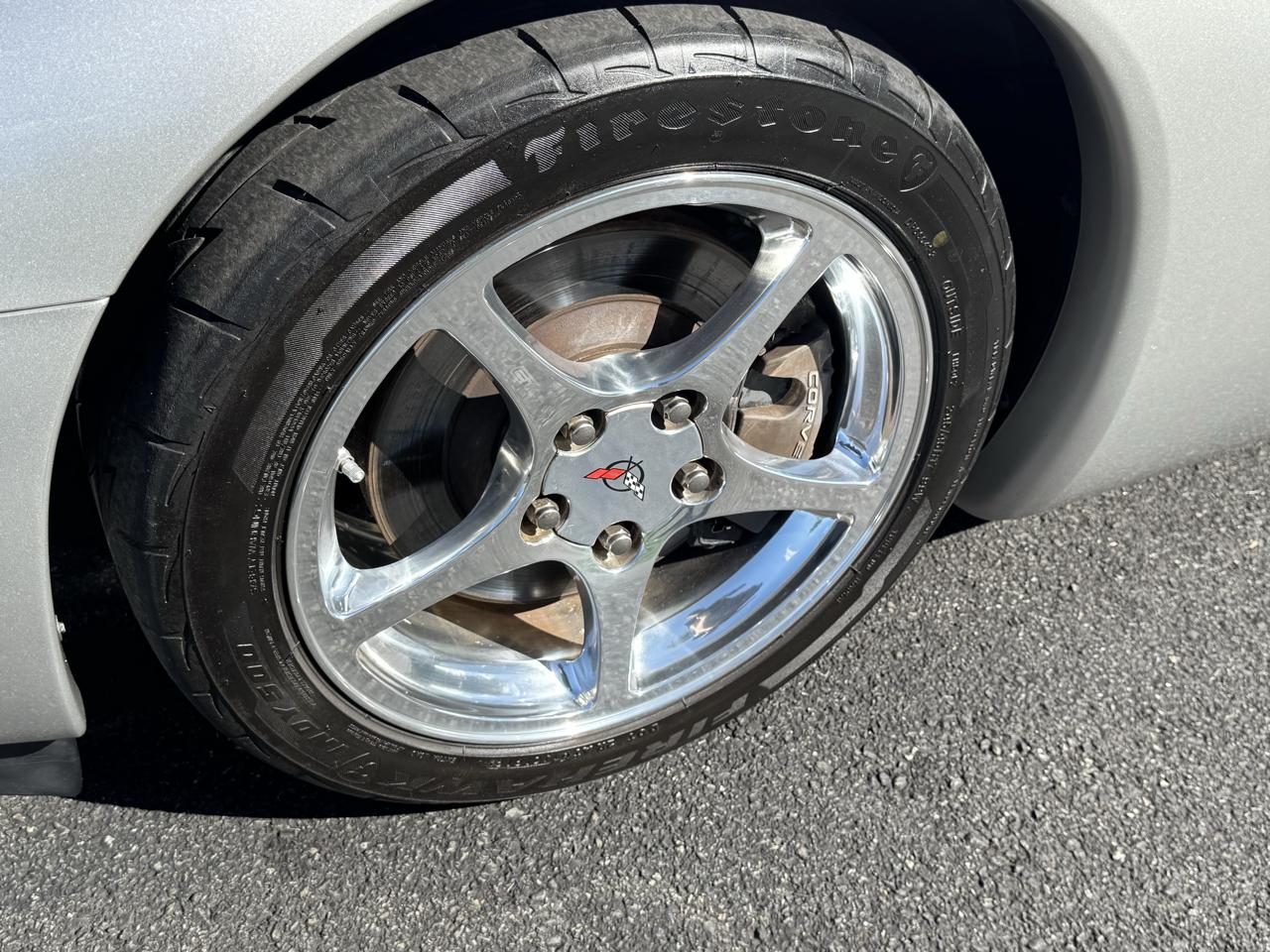 Chevrolet Corvette 2dr Cpe 2004