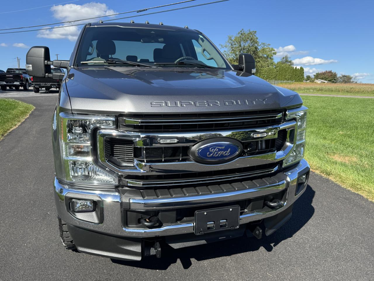 Ford Super Duty F-350 SRW XLT 4WD SuperCab 8' Box 2022