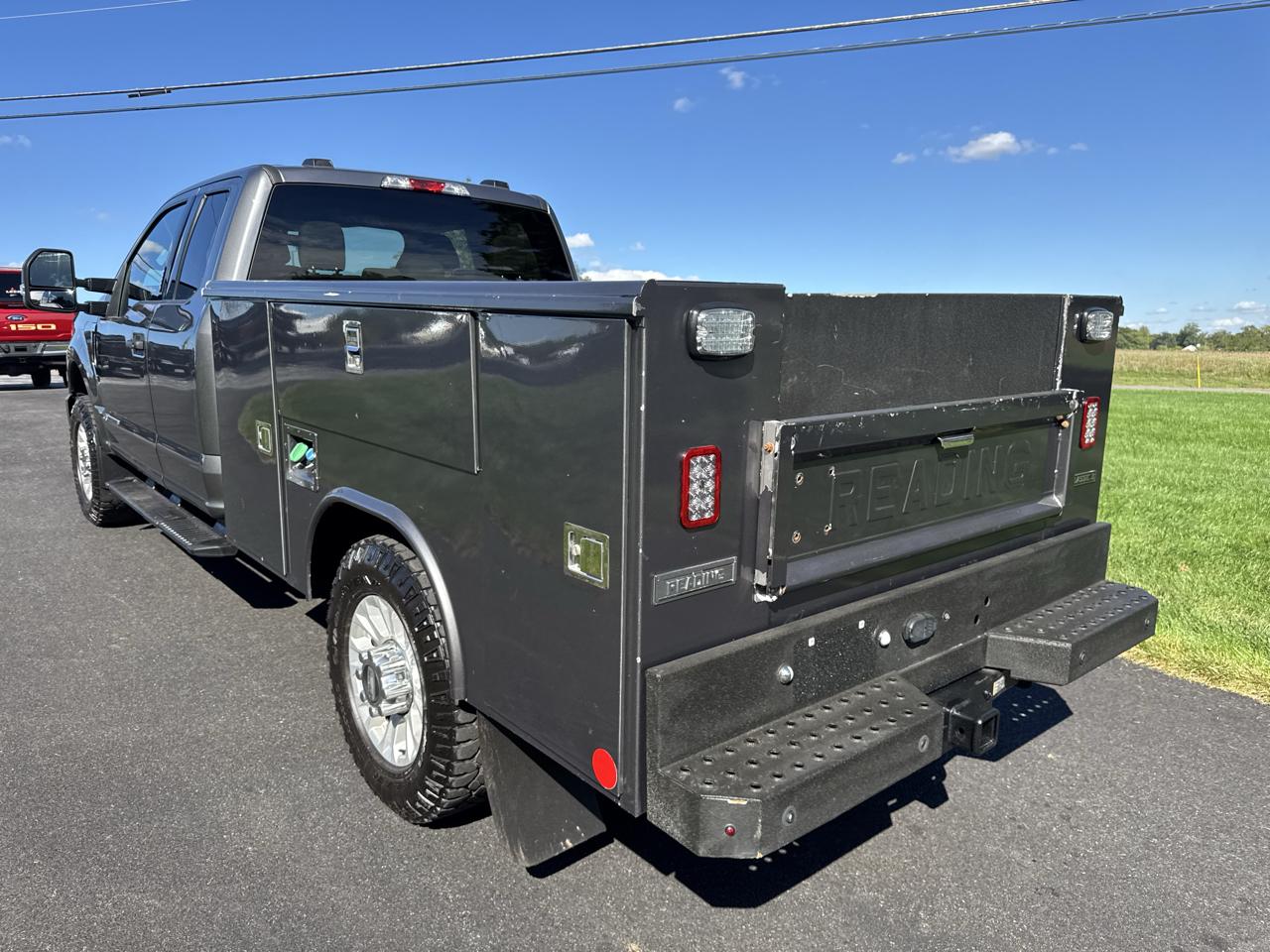 Ford Super Duty F-350 SRW XLT 4WD SuperCab 8' Box 2022
