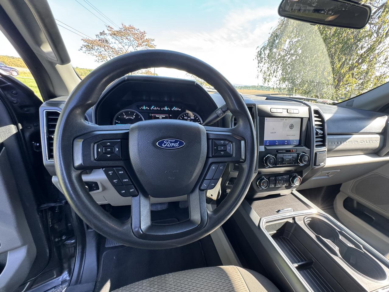 Ford Super Duty F-350 SRW XLT 4WD SuperCab 8' Box 2022