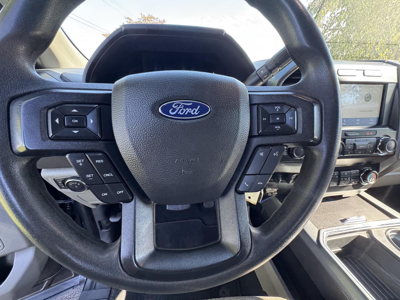 Ford Super Duty F-350 SRW XLT 4WD SuperCab 8' Box 2022